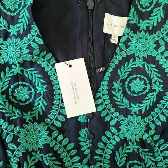 ADELYN RAE LEGACY EMBROIDERED MIDI DRESS in Navy Green XS - Picture 4 of 5